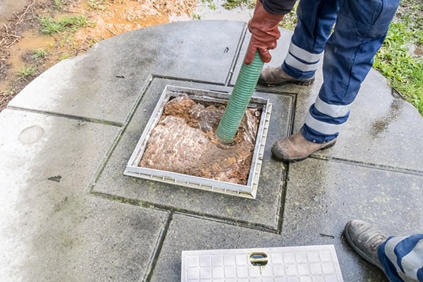 signs that your cesspool needs pumping include slow draining sinks, foul odors, and pooling water in the yard near the cesspool